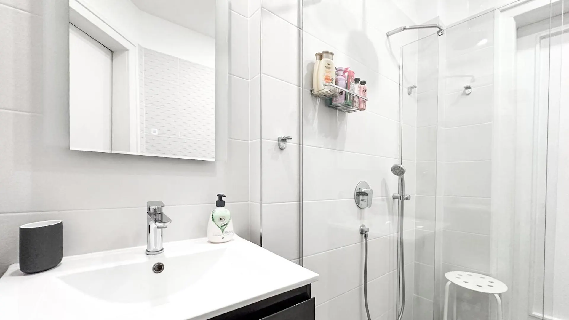 Prime Spot - 2Br -15Bth - Next To Nevsky Church Sofia Apartment