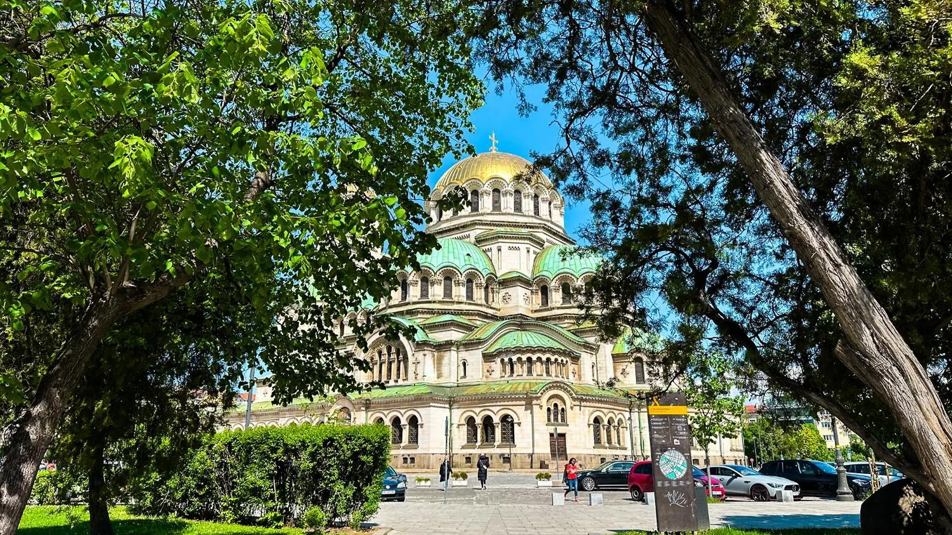 Prime Spot - 2Br -15Bth - Next To Nevsky Church Sofia