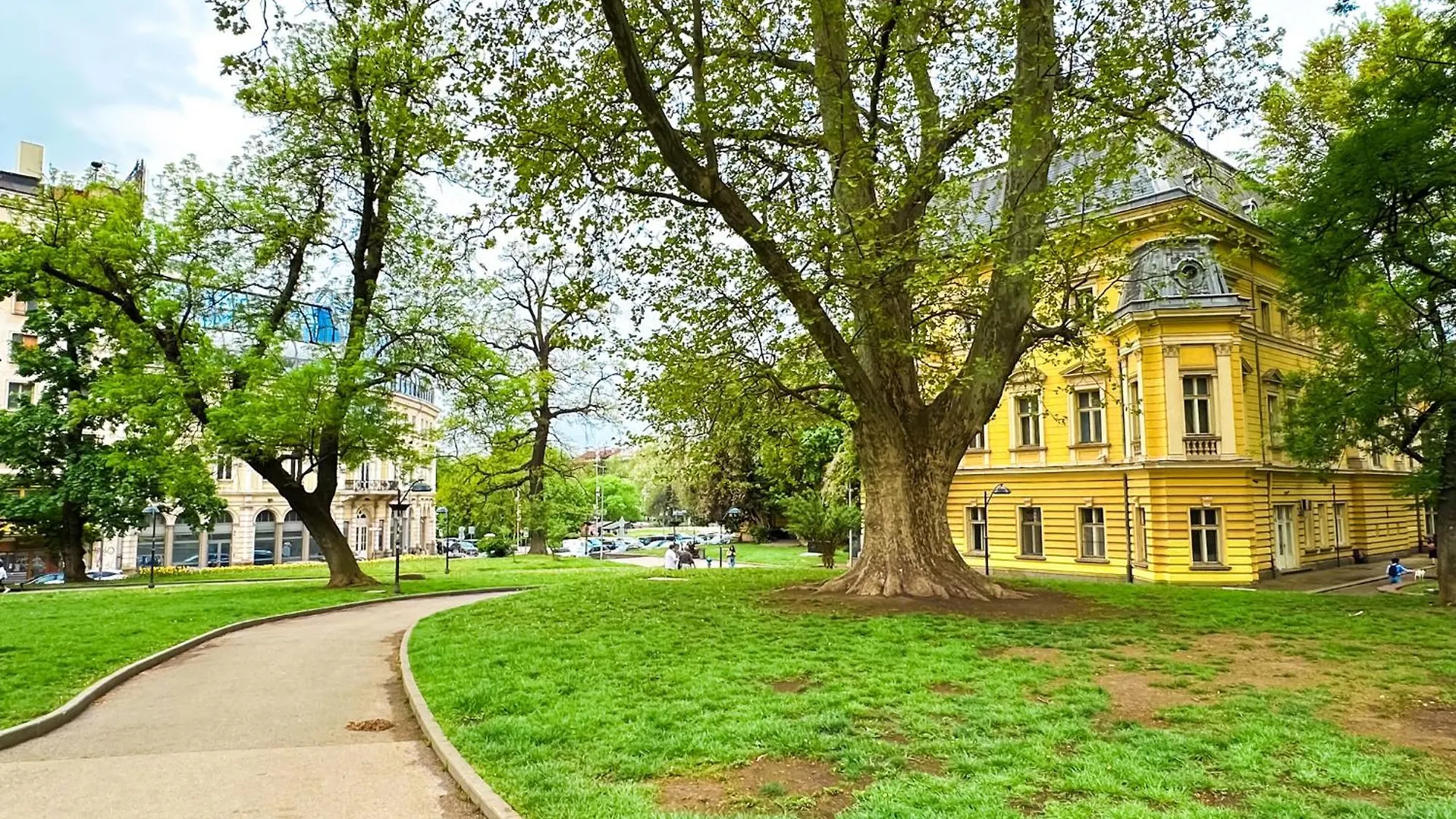 Prime Spot - 2Br -15Bth - Next To Nevsky Church Sofia 0*,