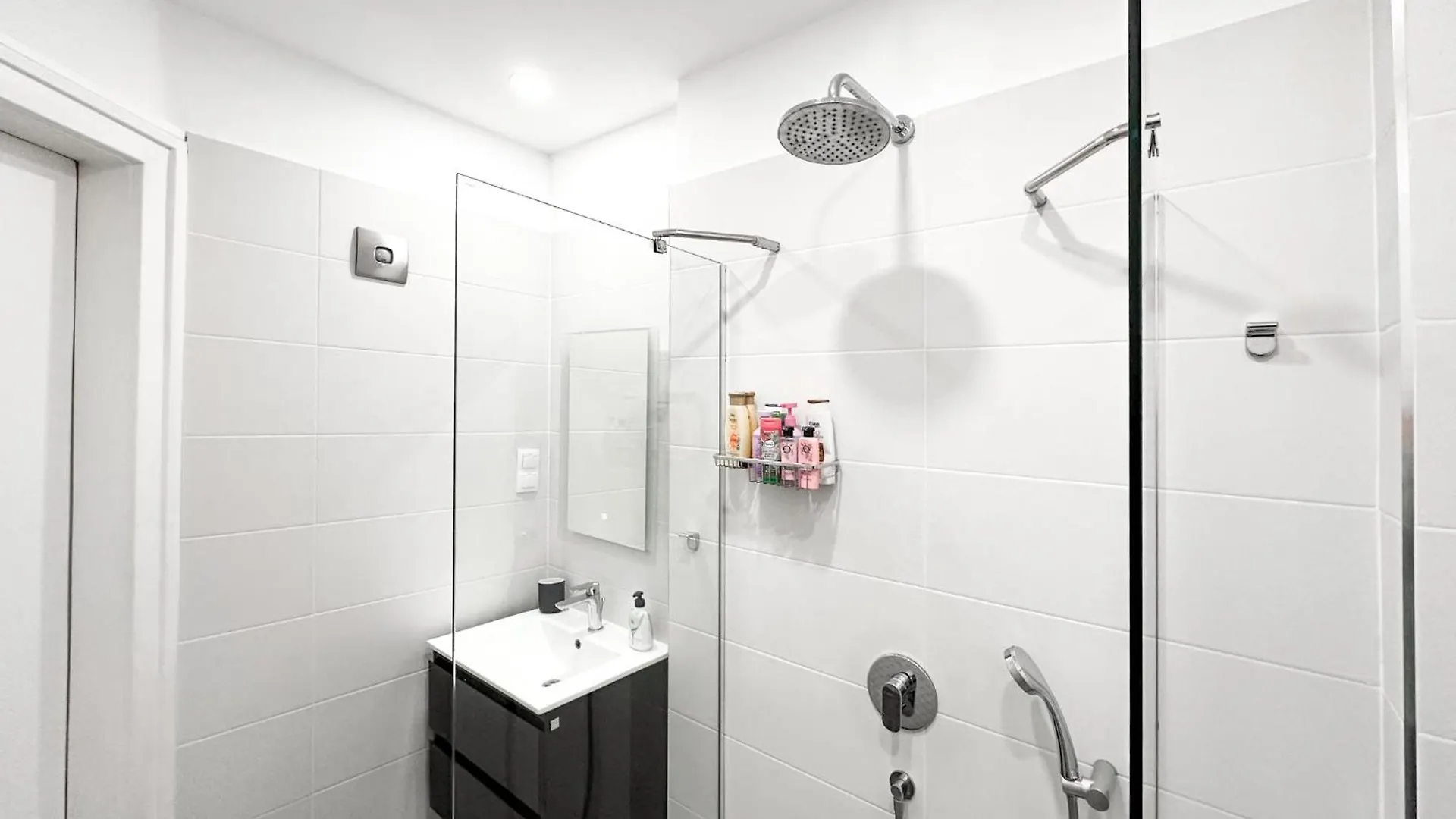 Prime Spot - 2Br -15Bth - Next To Nevsky Church Sofia 0*,  Bulgaria